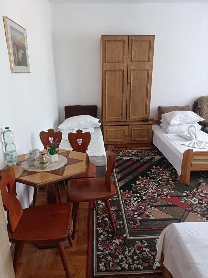 Hostel Poznan Ngoại thất bức ảnh