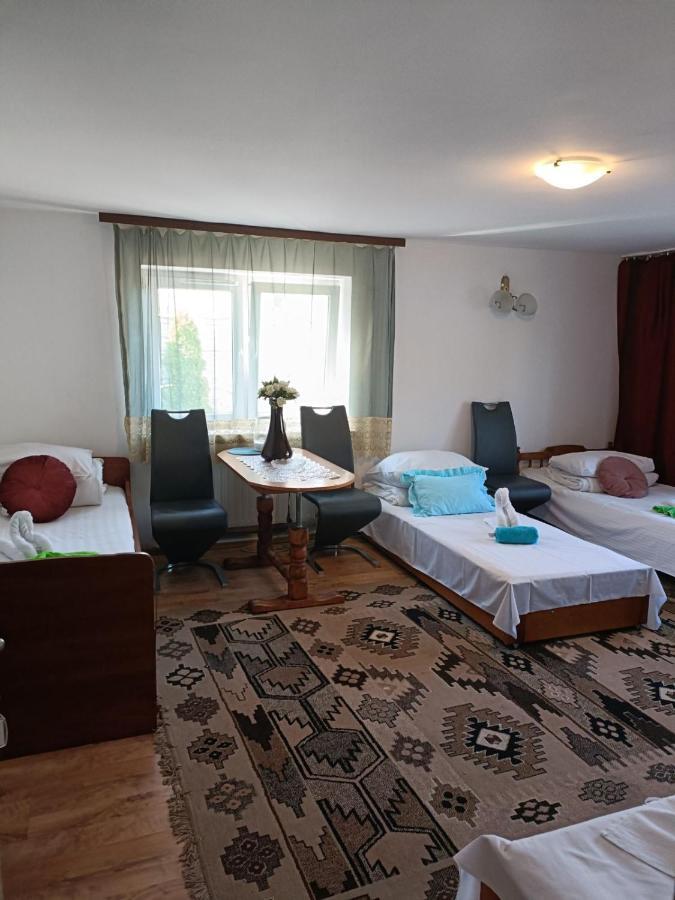 Hostel Poznan Ngoại thất bức ảnh