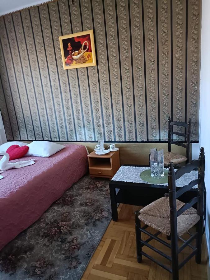 Hostel Poznan Ngoại thất bức ảnh