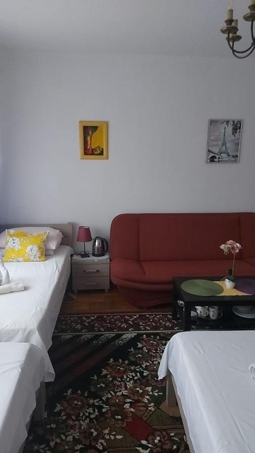 Hostel Poznan Ngoại thất bức ảnh