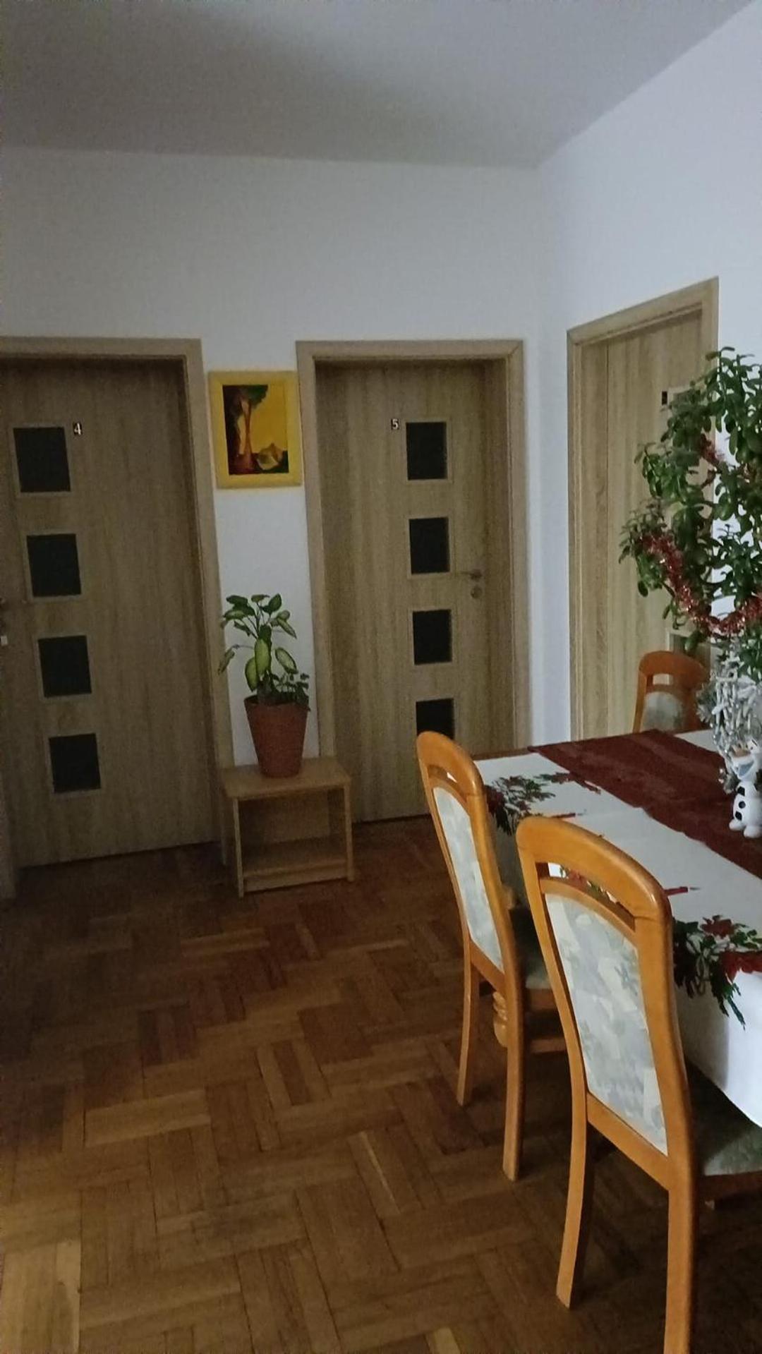 Hostel Poznan Ngoại thất bức ảnh