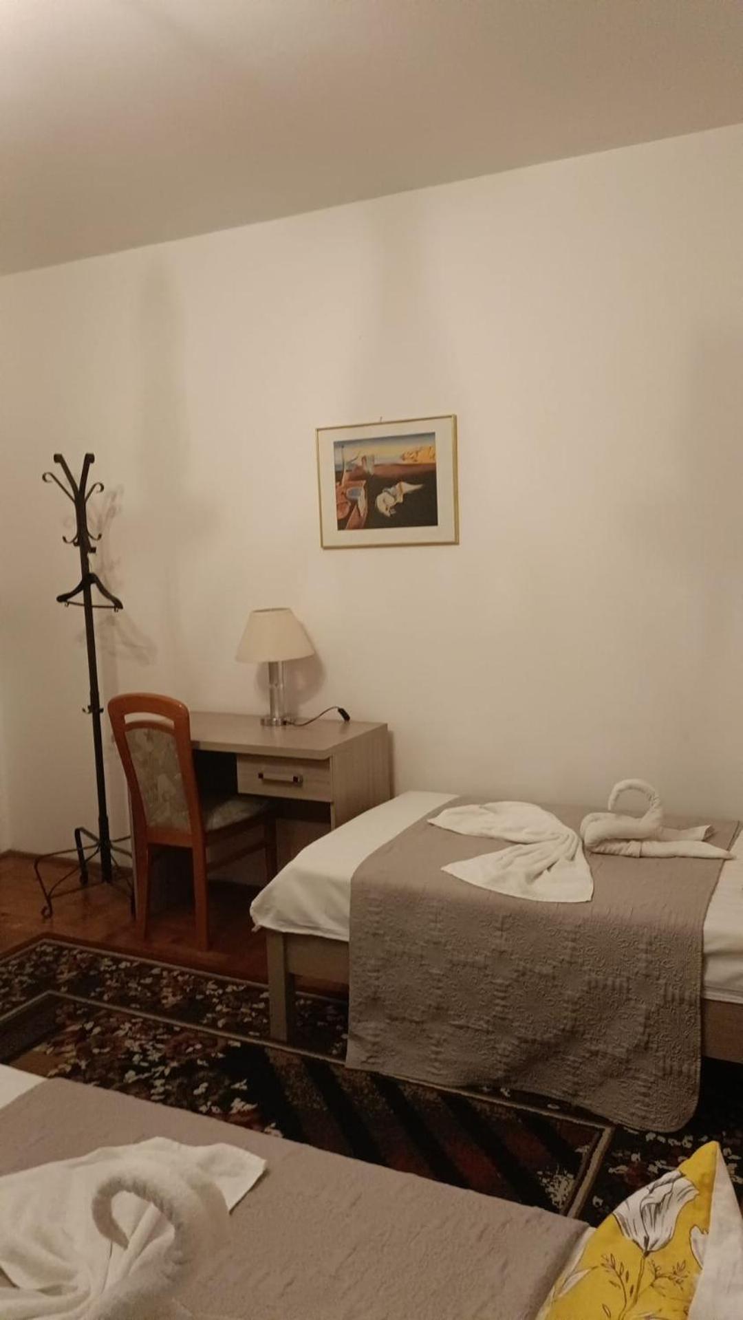Hostel Poznan Ngoại thất bức ảnh