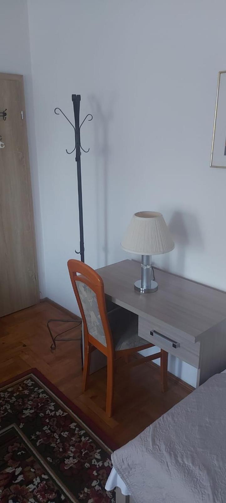 Hostel Poznan Ngoại thất bức ảnh