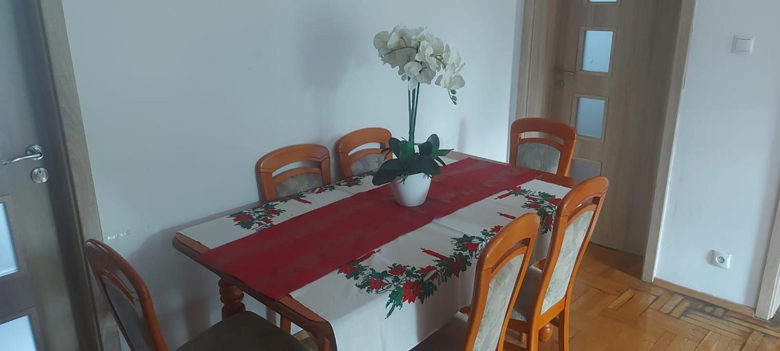 Hostel Poznan Ngoại thất bức ảnh